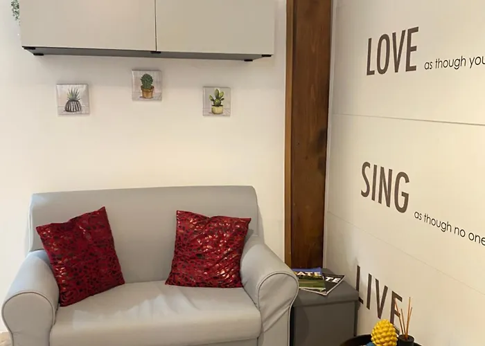 Easy San Pietro Apartament *
